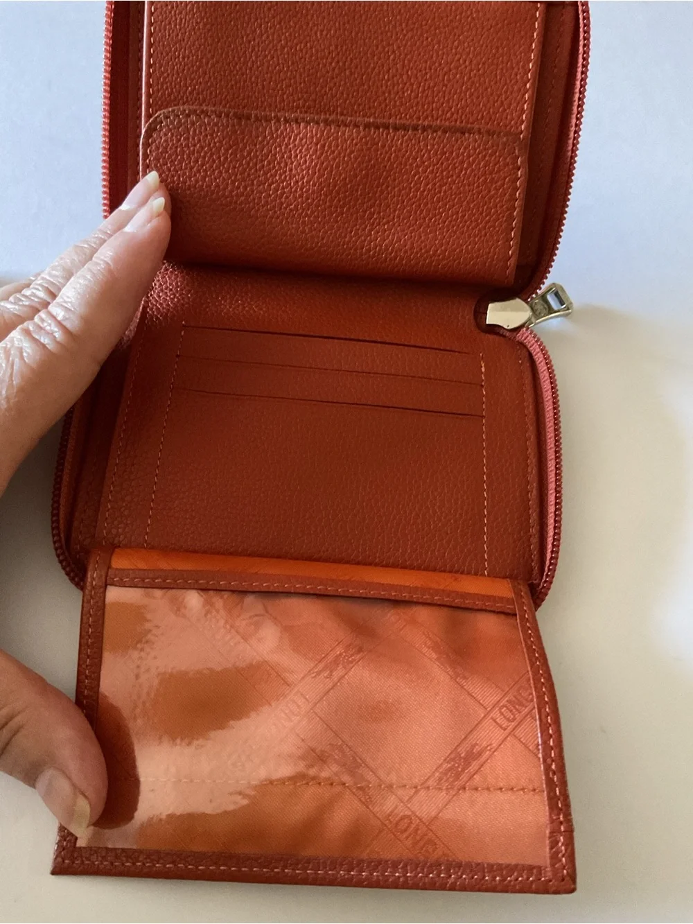 LONGCHAMP PEBBLED LEATHER BIFOLD ZIP AROUND WALLET WITH ID WINDOW AMBER NWOT